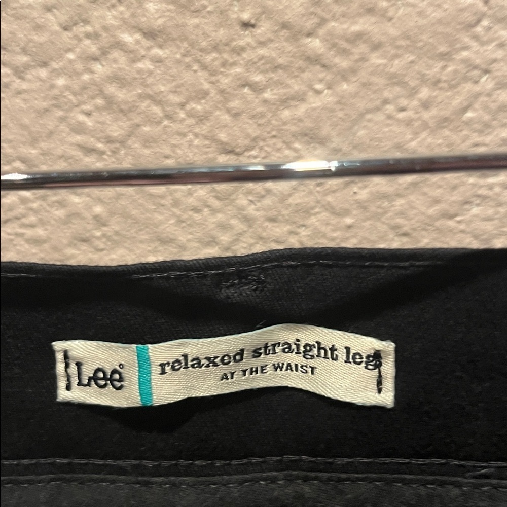 New Lee Women’s Relaxed Fit Straight Leg Slimming Black Pants Size 16 Medium NWT - Picture 6 of 8
